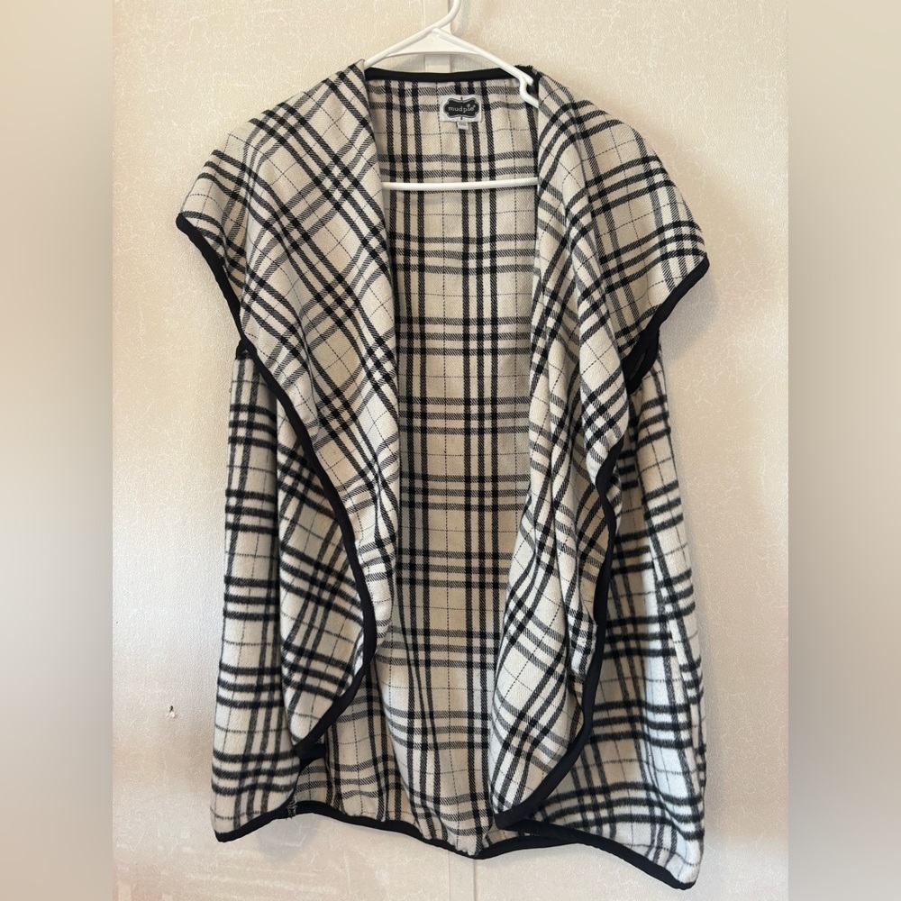 Mud Pie | Black and White Plaid Poncho | OS